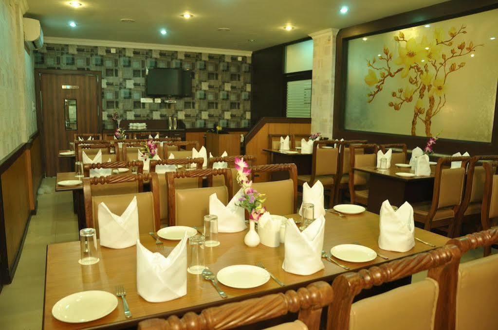 Moments Hotel Kalkuta Zewnętrze zdjęcie