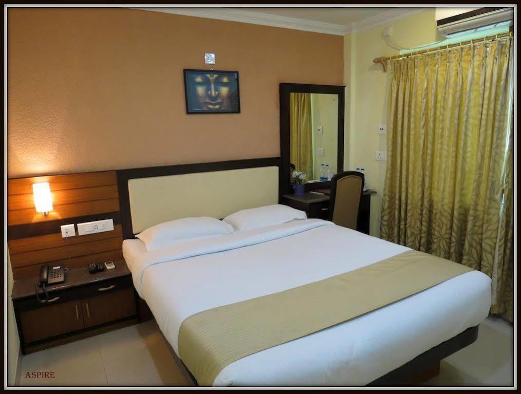 Moments Hotel Kalkuta Zewnętrze zdjęcie