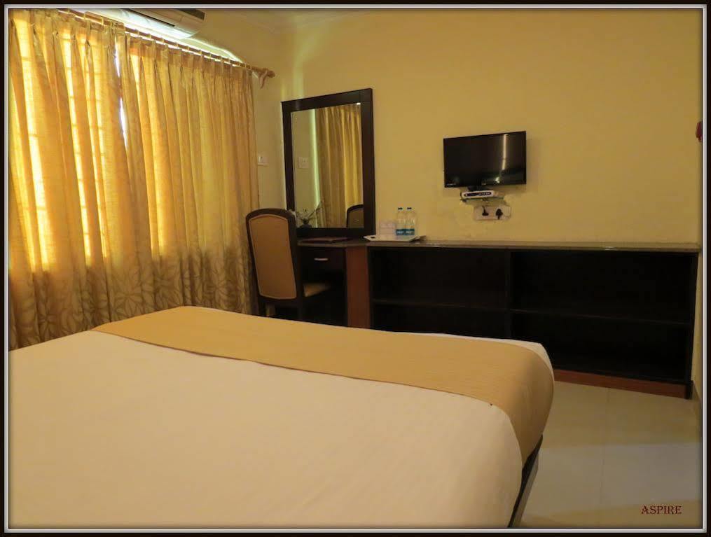 Moments Hotel Kalkuta Zewnętrze zdjęcie